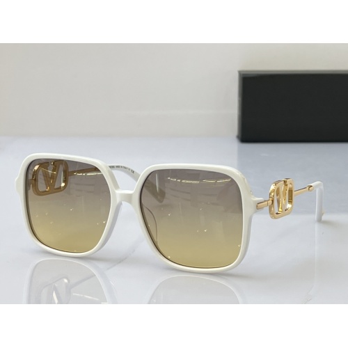 Valentino AAA Quality Sunglasses #1187606