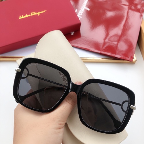 Salvatore Ferragamo AAA Quality Sunglasses #1187638