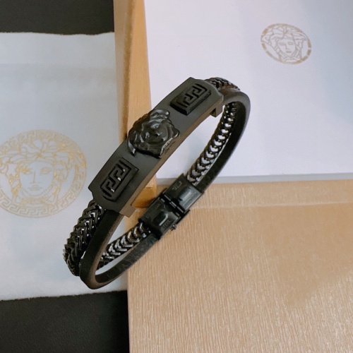 Versace Bracelets #1189504