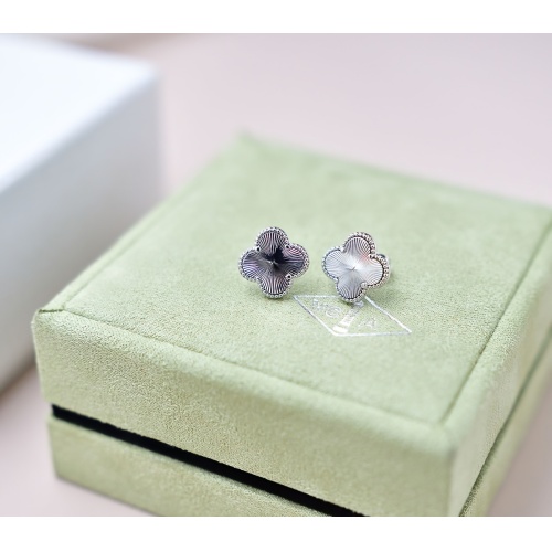 Van Cleef & Arpels Earrings For Women #1191327