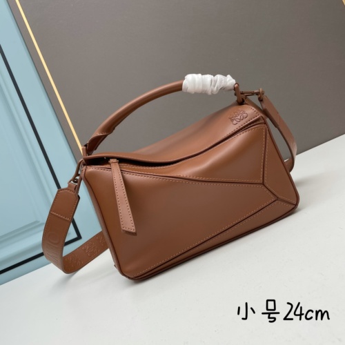 LOEWE AAA Quality Messenger Bags For Women #1192009