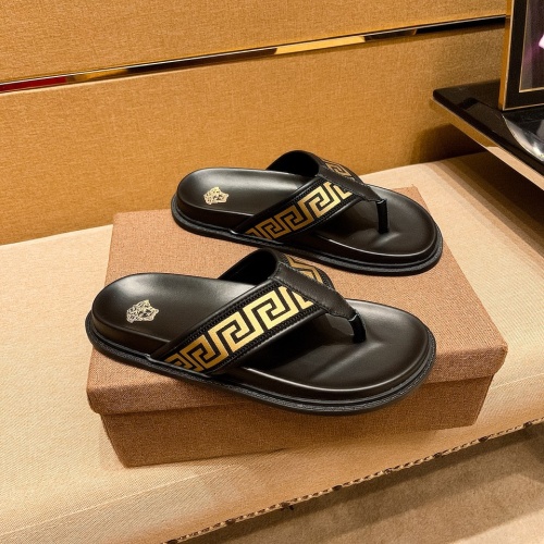 Versace Slippers For Men #1196018