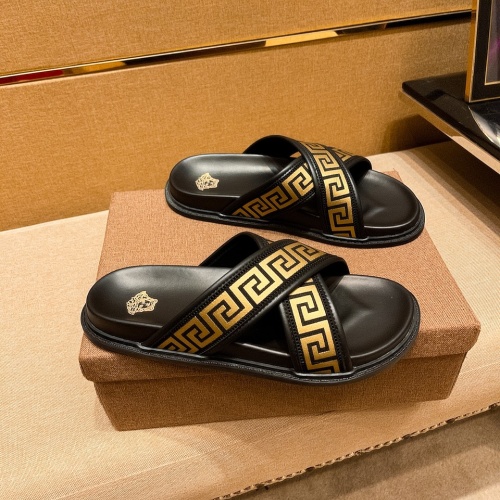 Versace Slippers For Men #1196020