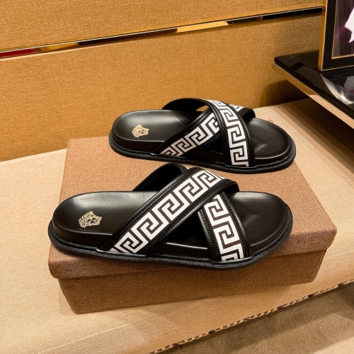 Versace Slippers For Men #1196021