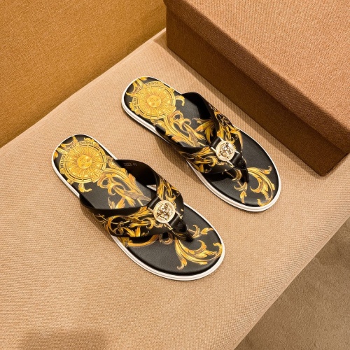 Versace Slippers For Men #1196039