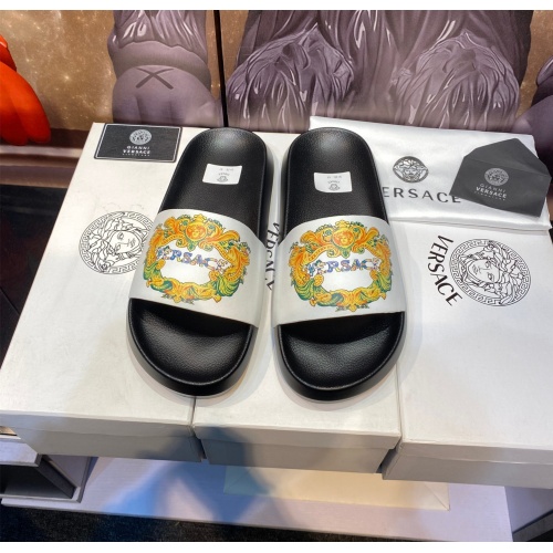 Versace Slippers For Men #1196493