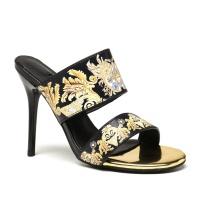 $80.00 USD Versace Sandal For Women #1187386