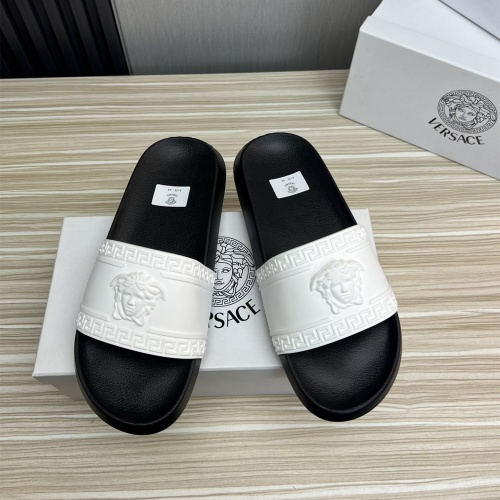 Versace Slippers For Men #1196607