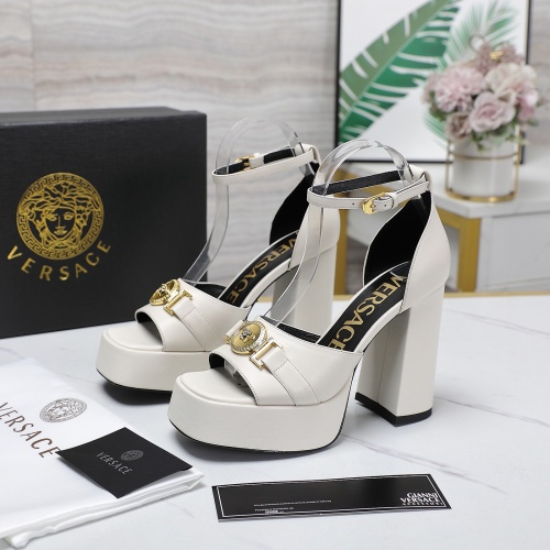 Versace Sandal For Women #1197969