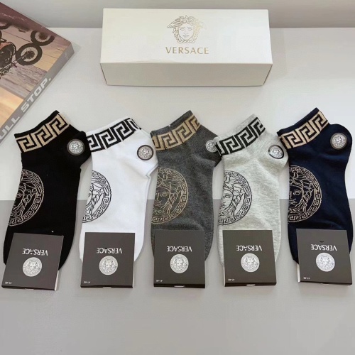 Versace Socks For Men #1201989, $27.00 USD, [ITEM#1201989], Versace Socks