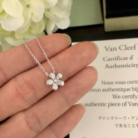 $25.00 USD Van Cleef & Arpels Necklaces For Women #1204102