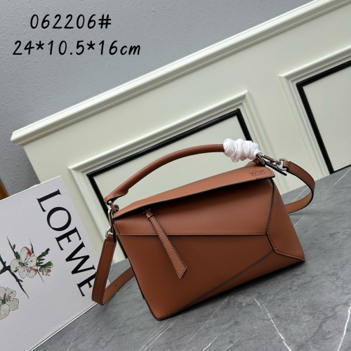 LOEWE AAA Quality Messenger Bags For Women #1208859