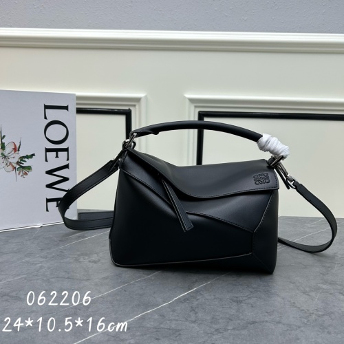 LOEWE AAA Quality Messenger Bags For Women #1208876