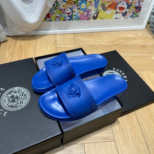 Versace Slippers For Men #1209987