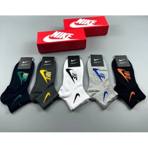 Nike Socks #1212779, $25.00 USD, [ITEM#1212779], Nike Socks