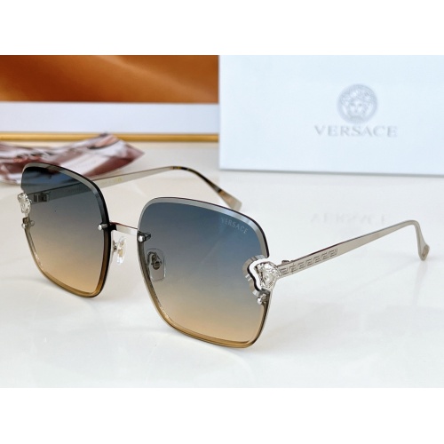 Versace AAA Quality Sunglasses #1216732