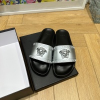 $72.00 USD Versace Slippers For Men #1209985