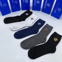 $29.00 USD Versace Socks #1210467