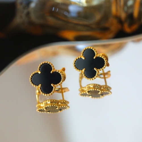 Replica Van Cleef & Arpels Earrings For Women #1219390 $52.00 USD for Wholesale