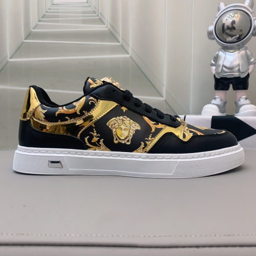 Replica Versace Casual Shoes For Men #1220434 $72.00 USD for Wholesale