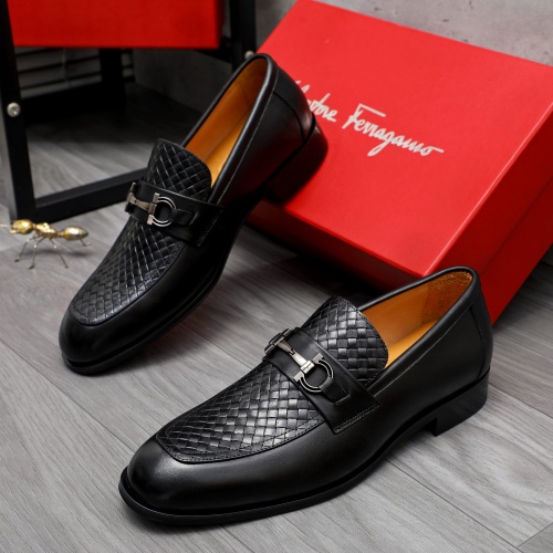 Salvatore Ferragamo Leather Shoes For Men #1221002