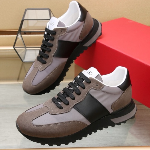 Valentino Casual Shoes For Men #1221452