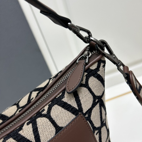 Replica Valentino AAA Quality Messenger Bags For Women #1223694 $85.00 USD for Wholesale