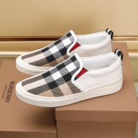 $85.00 USD Burberry Casual Shoes For Men #1221567