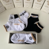 $27.00 USD Versace Socks #1222082