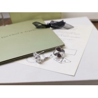 $25.00 USD Van Cleef & Arpels Earrings For Women #1223314