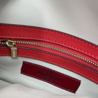 $88.00 USD Valentino AAA Quality Messenger Bags For Women #1223716