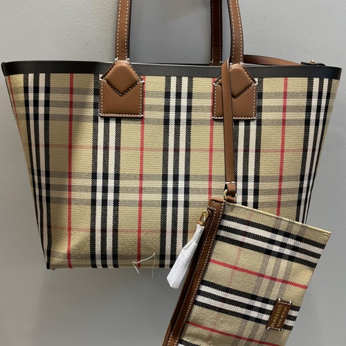 Burberry AAA Quality Shoulder Bags For Women #1225080