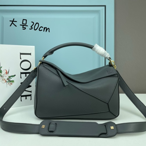 LOEWE AAA Quality Messenger Bags For Women #1225870