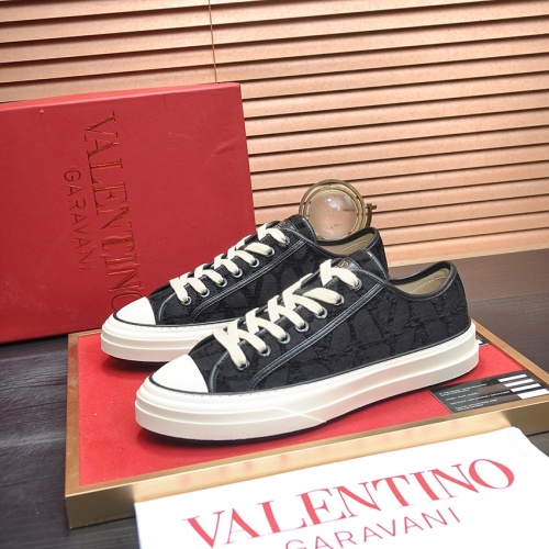 Valentino Casual Shoes For Women #1231001