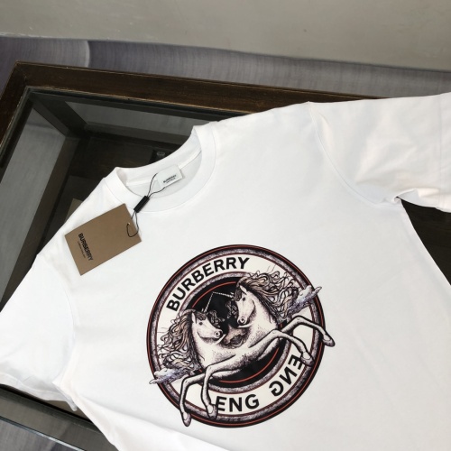 Replica Burberry T-Shirts Short Sleeved For Unisex #1231528 $40.00 USD for Wholesale