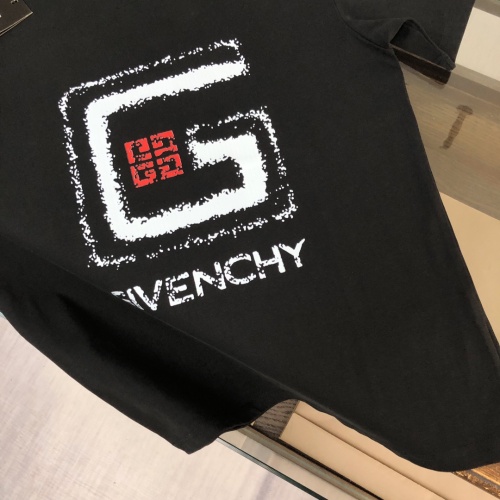 Replica Givenchy T-Shirts Short Sleeved For Unisex #1231588 $40.00 USD for Wholesale