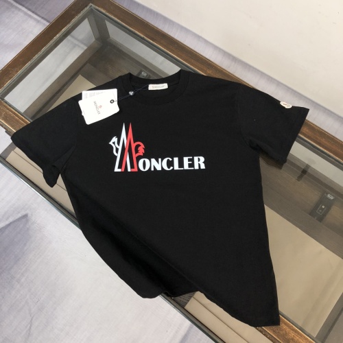 Moncler T-Shirts Short Sleeved For Unisex #1231624