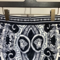 $38.00 USD Versace Pants For Men #1226030