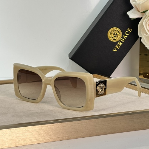 Versace AAA Quality Sunglasses #1235774