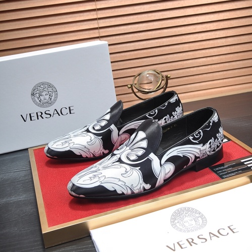 Versace Leather Shoes For Men #1236925