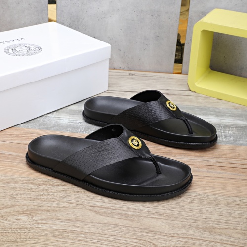 Versace Slippers For Men #1237304