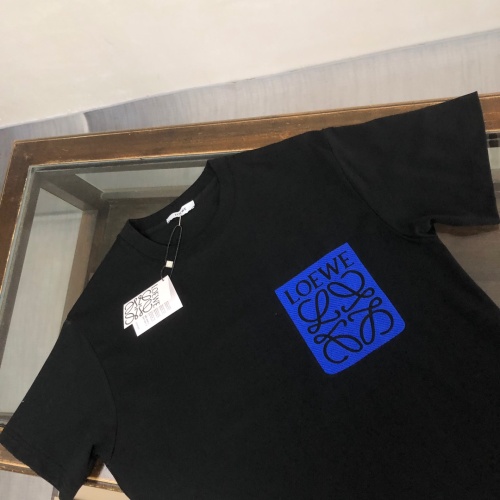 Replica LOEWE T-Shirts Short Sleeved For Unisex #1239258 $41.00 USD for Wholesale