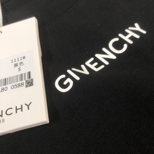 Replica Givenchy T-Shirts Short Sleeved For Unisex #1239260 $41.00 USD for Wholesale