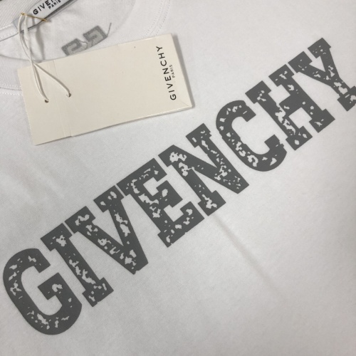 Replica Givenchy T-Shirts Short Sleeved For Unisex #1239262 $41.00 USD for Wholesale