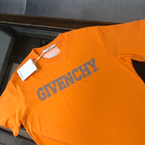 Replica Givenchy T-Shirts Short Sleeved For Unisex #1239264 $41.00 USD for Wholesale