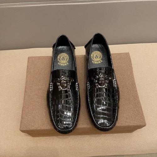 Versace Leather Shoes For Men #1243216