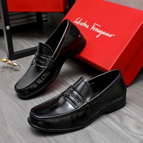 Salvatore Ferragamo Leather Shoes For Men #1244002