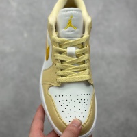 $82.00 USD Air Jordan-1-Low For Men #1241515