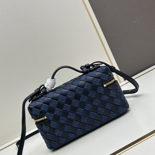 Replica Bottega Veneta BV AAA Quality Messenger Bags For Women #1247422 $162.00 USD for Wholesale