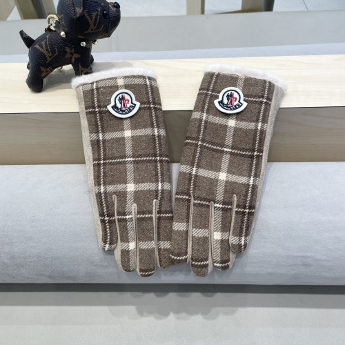 Moncler Gloves #1249272